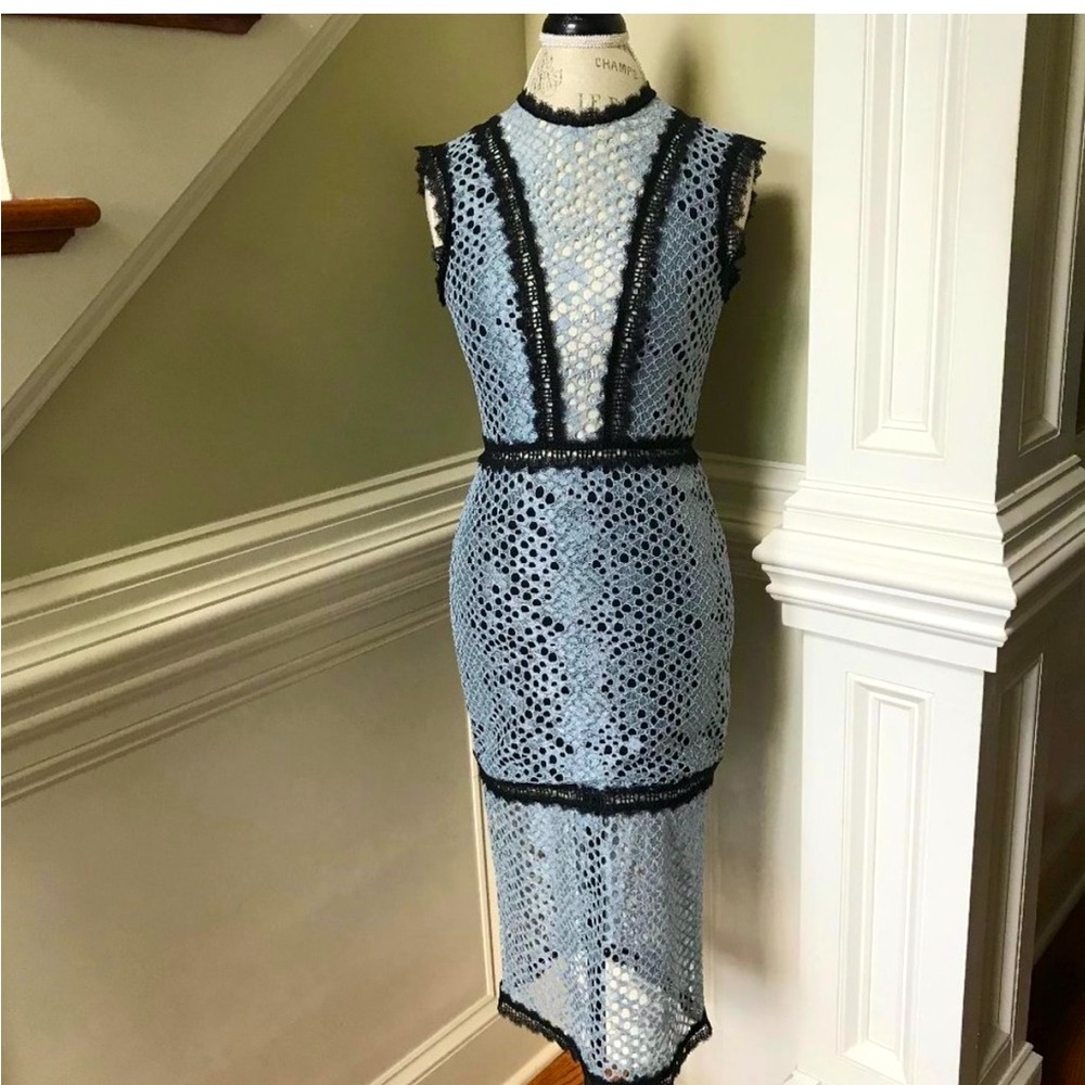 ALEXIS Donatella Lace Midi Dress. Size Small